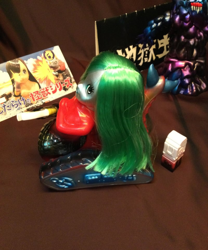 日野日出志・地獄虫（黒成型/紫メタリック/青）＆人魚戦車リバン