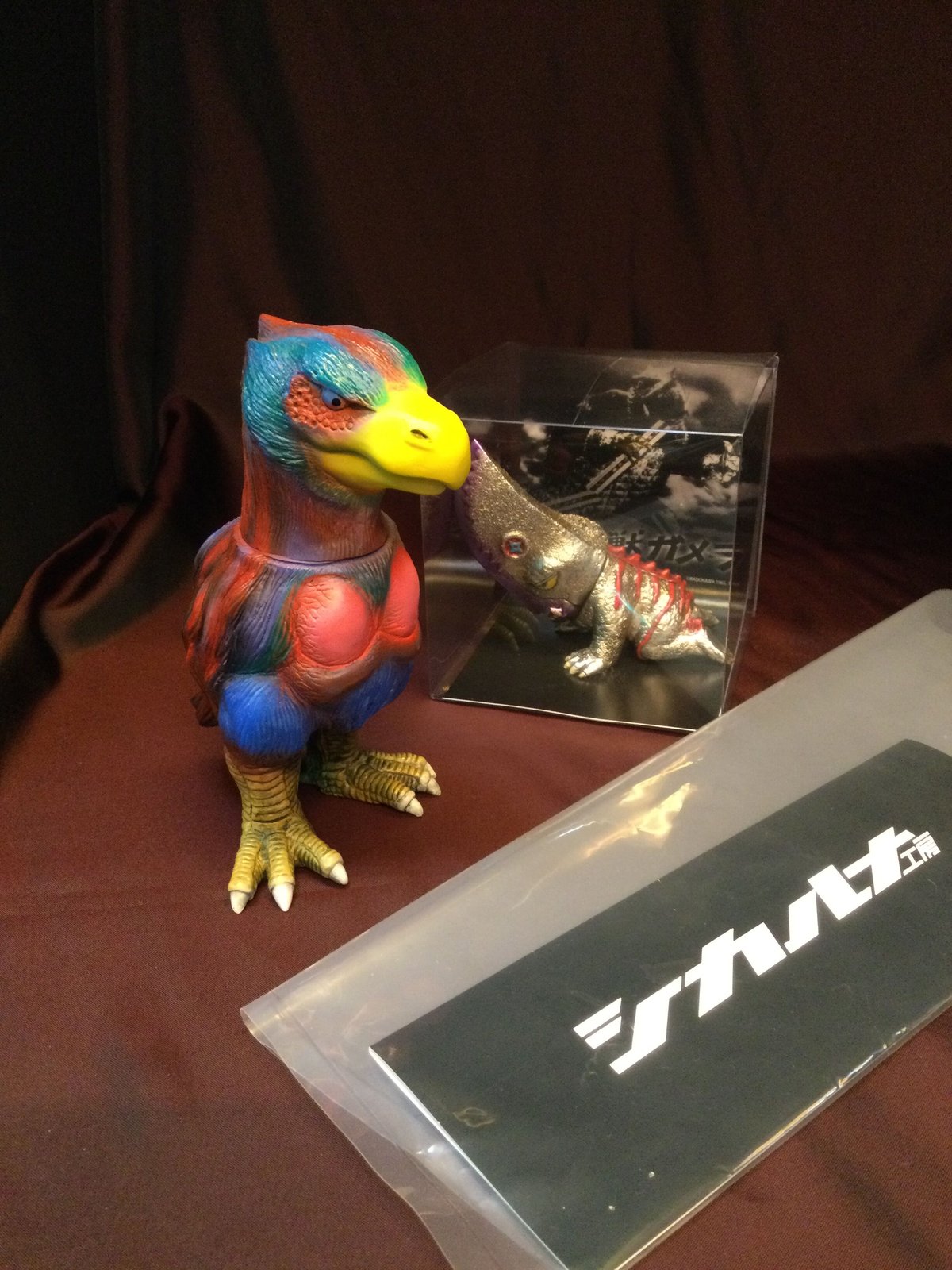 シカルナ工房 CUBE イリス&ガメラ 京都決戦ver. 台座付 炎上カラー2体 シカルナ工房 CUBE イリス&ガメラ 京都決戦ver. 台座付 炎上