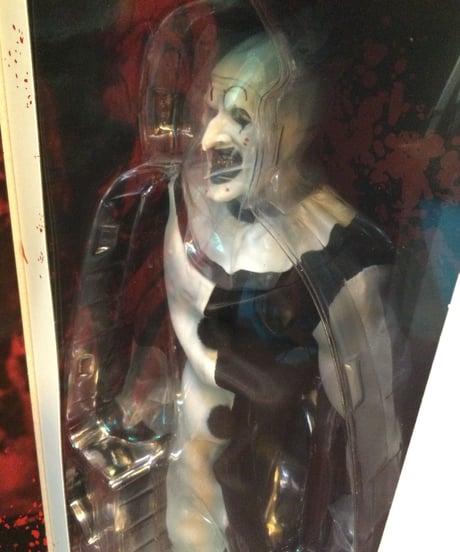 TERRIFIER/ART THE CLOWN・1/6スケールフィギュア