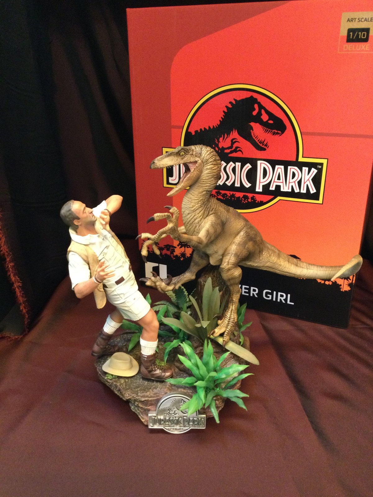 ジュラシックパーク グッズ 最新】USJのジュラシックパークグッズ100選！恐竜がモチーフのお