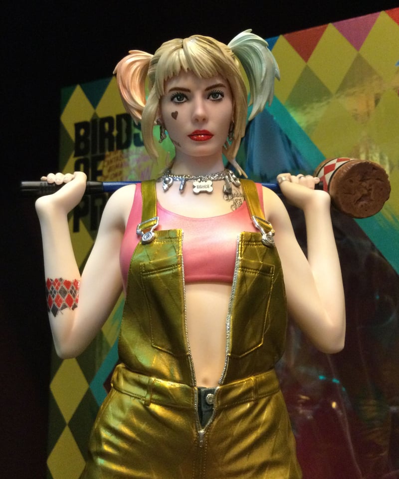 バラ売り可　ハーレイ・クイン フィギュア 1/6スケール 2体セット Amazon.co.jp: サイドショウ DCコミックス 1/6スケール