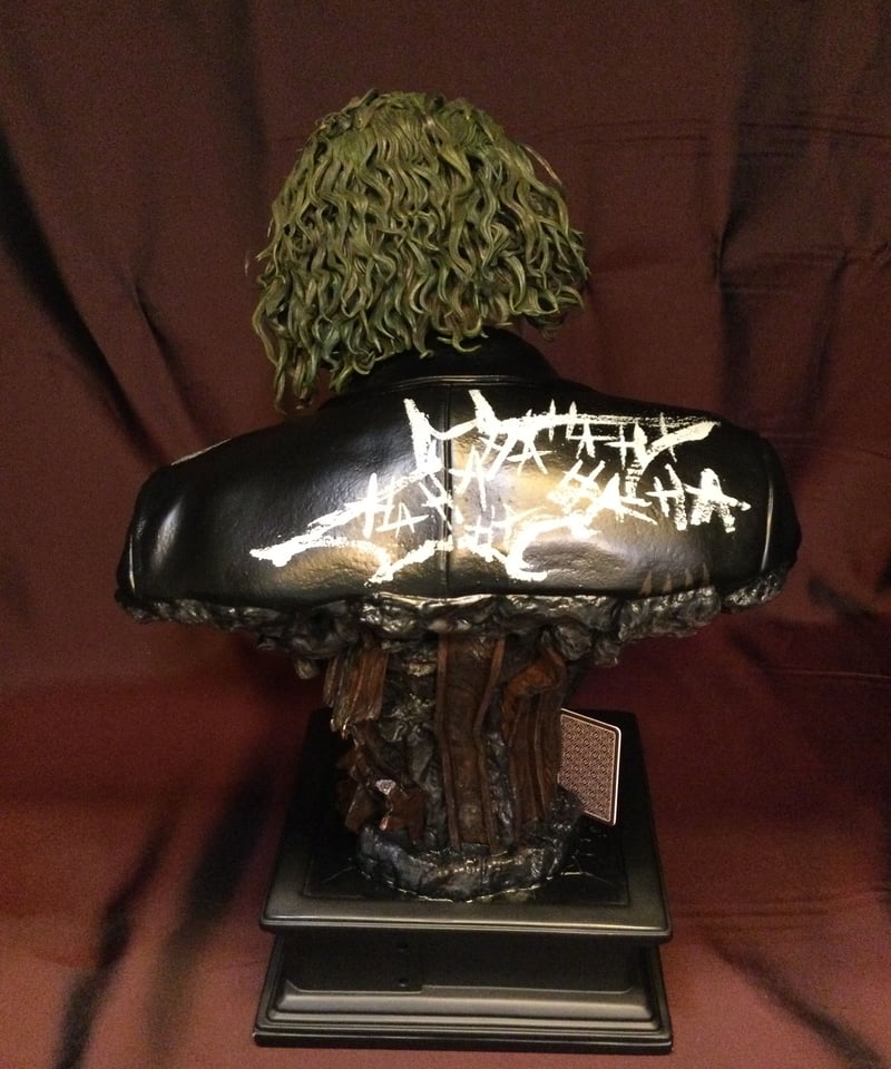 プライム1・バットマンダークナイト/ジョーカー バストスタチュー