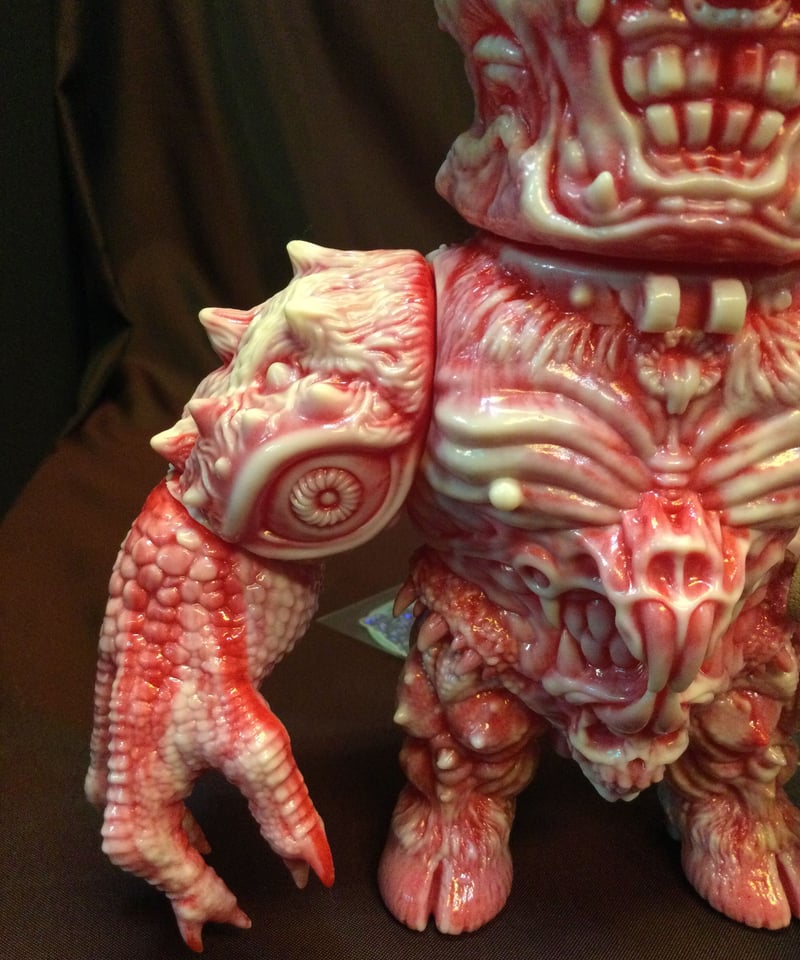 もうこやま・サイクロプス（赤マーブル） | スタチューギャラリー