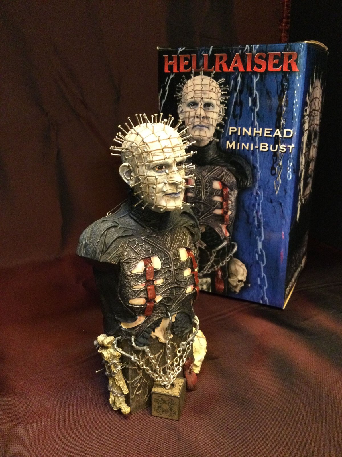 NECA製 限定品 映画 ヘルレイザー【ピンヘッド】ミニバスト スタチュー fit=scale-down,w=1200