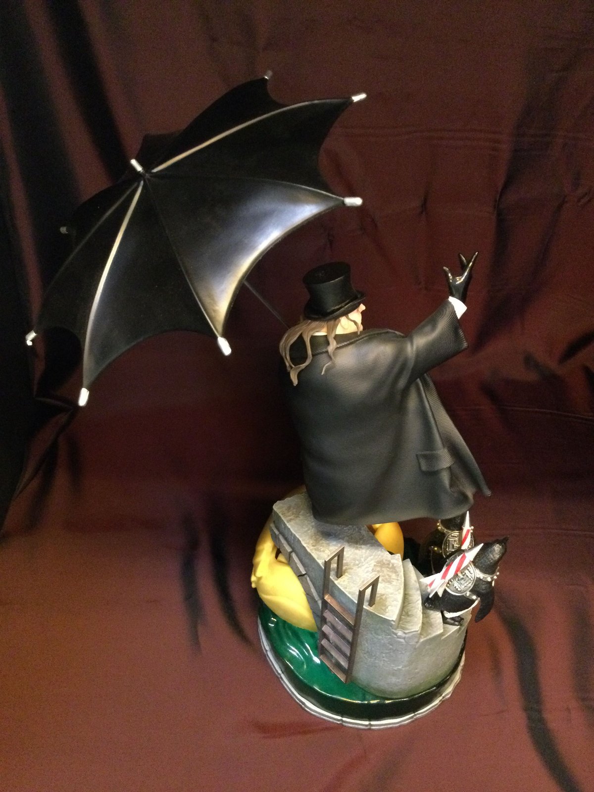 IRON/バットマンリターンズ・ペンギン 1/10スタチュー