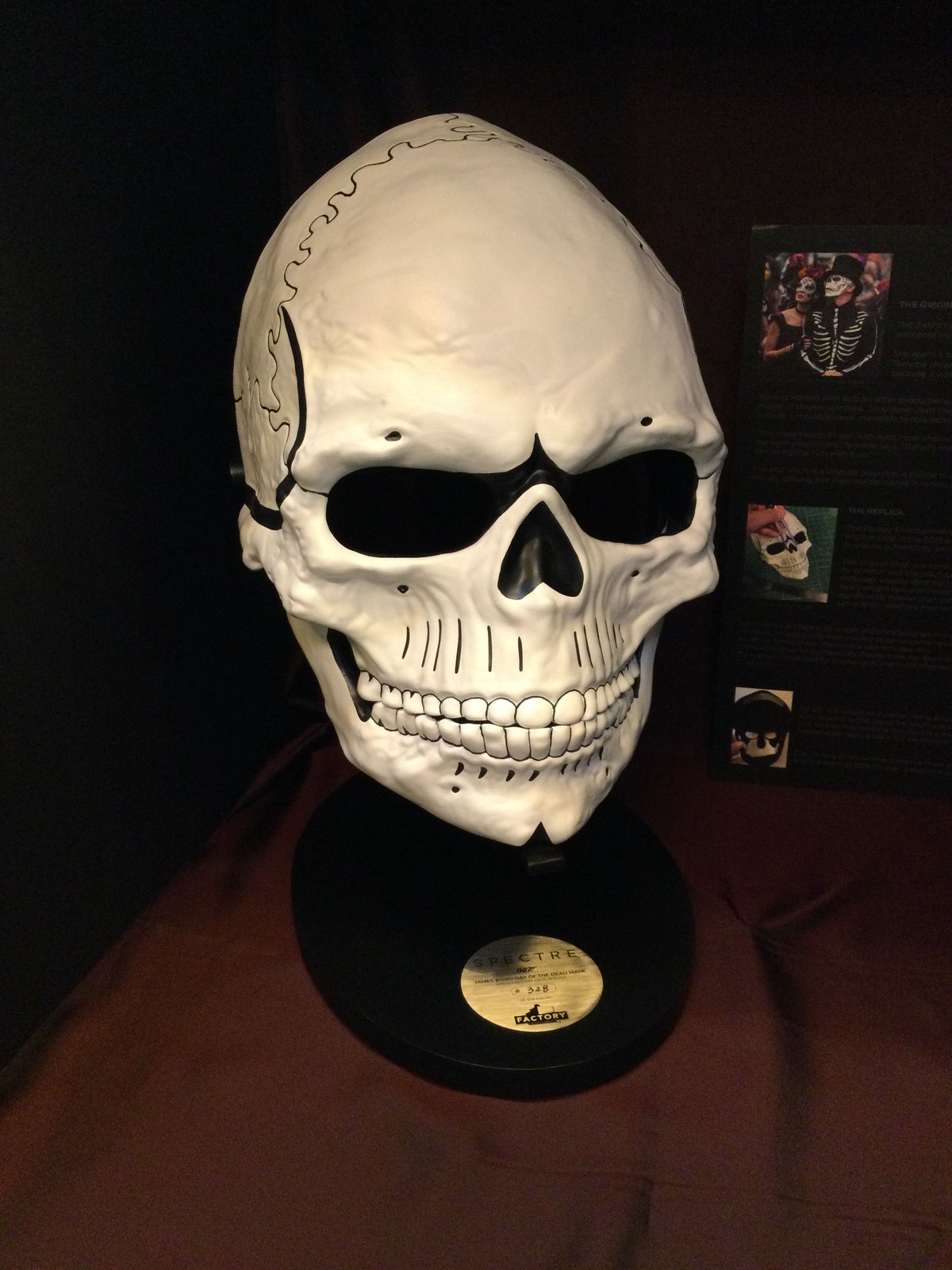 007 スペクター/死者の日マスク・プロップレプリカリミテッド