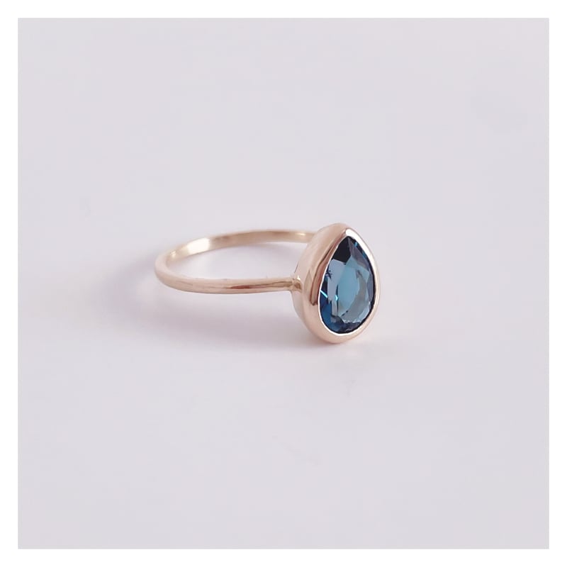 ロンドンブルートパーズ リング【K10/10号】 | soeru jewelry