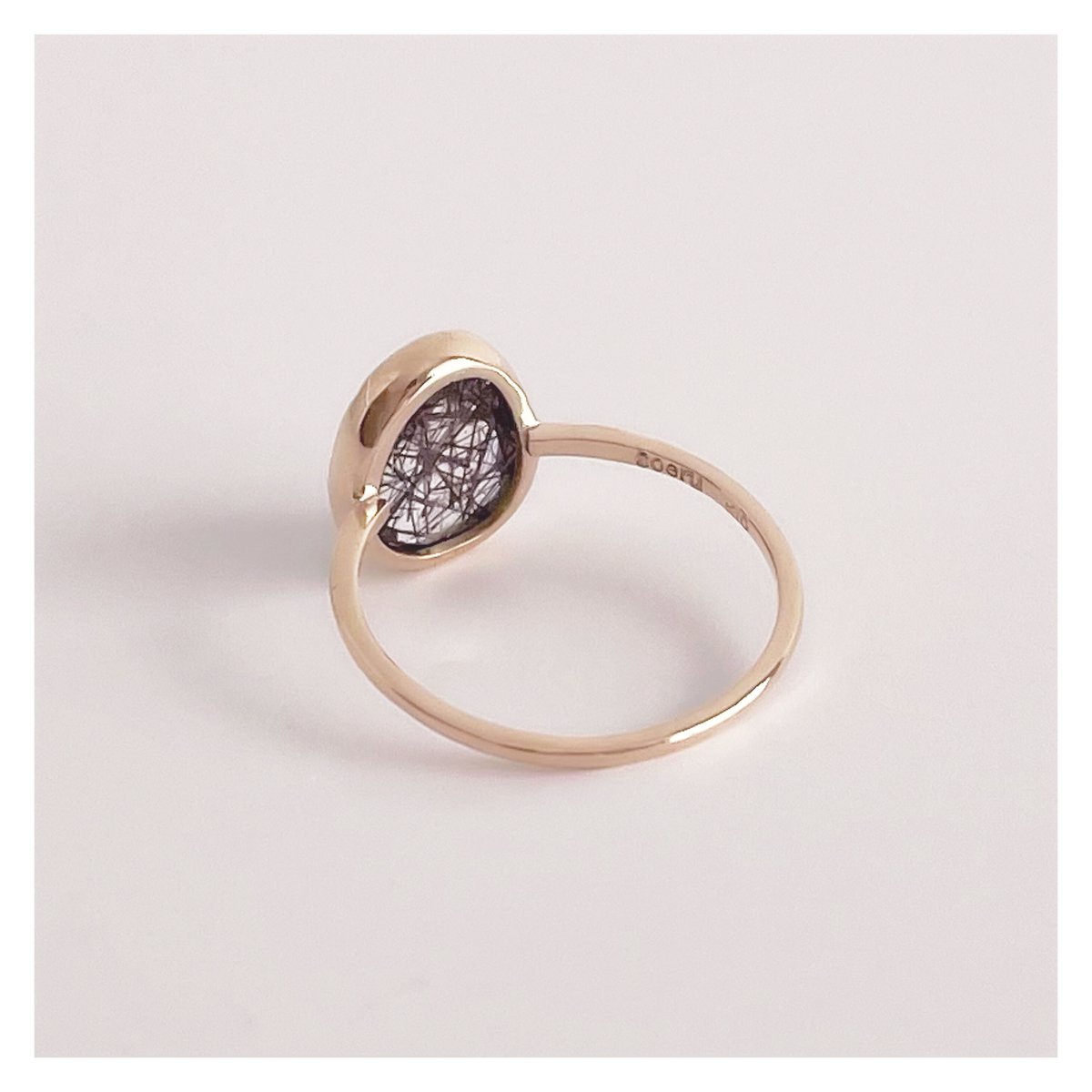 ブラックルチルクォーツ リング【K10/10号】 | soeru jewelry ブラックルチルクォーツ リング【K10/10号】 | soeru jewelry