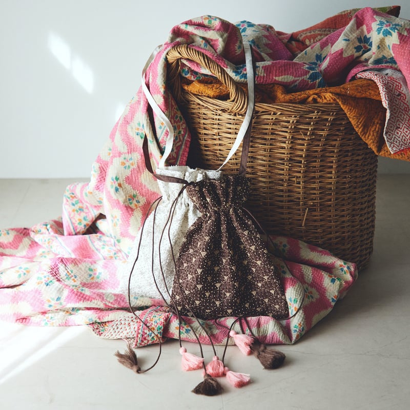 BUNON ＆ fofofofa embroidery drawstring bag / CH