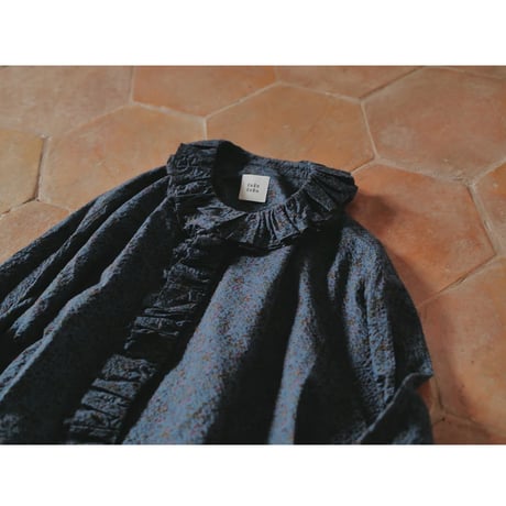 LEI BLOUSE / NAVY FLOWER
