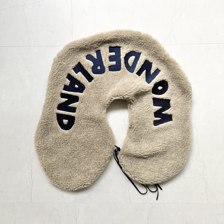 message tippet / oatmeal color