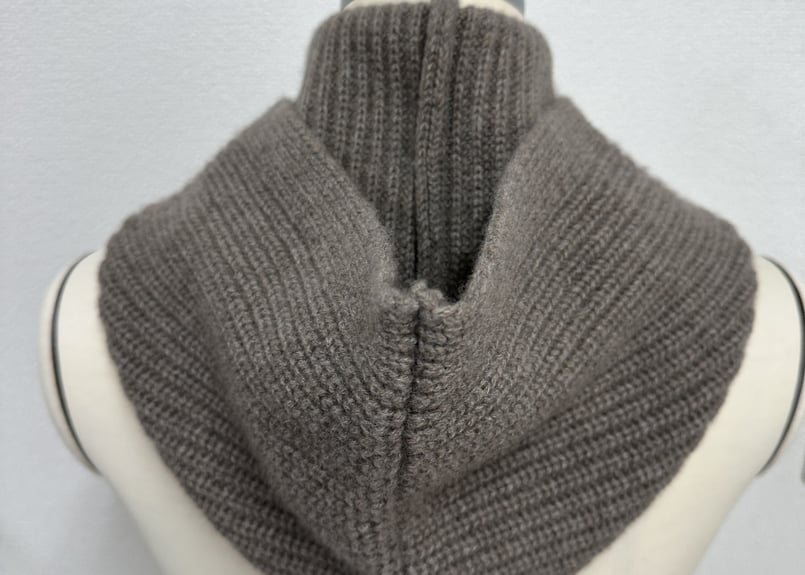 〈本日のみsale〉L'APPARTEMENT カシミヤ　バラクラバ 本日のみsale〉L'APPARTEMENT カシミヤ バラクラバ 本日のみsale