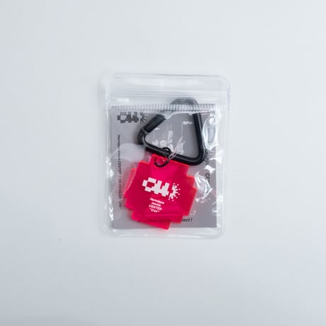 C44／アクリルチャーム（蛍光ピンク）