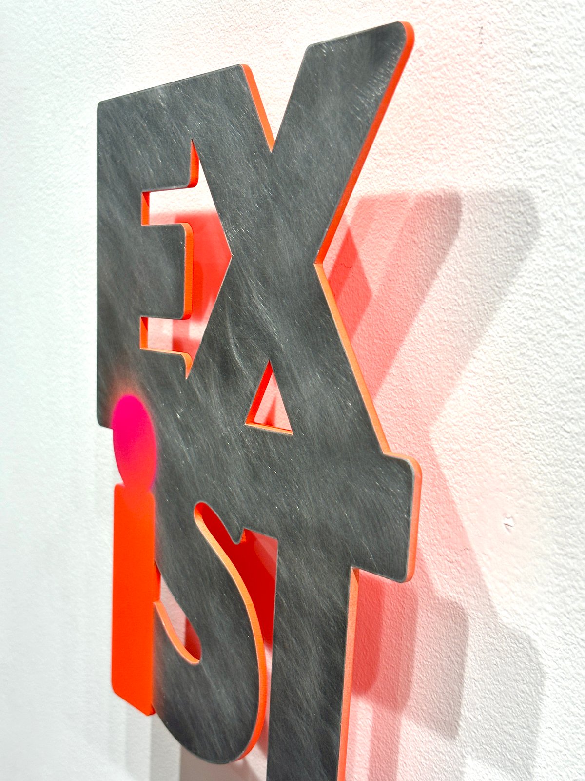 “NO WAR” placard（Mirror） 北山雅和 NO WAR