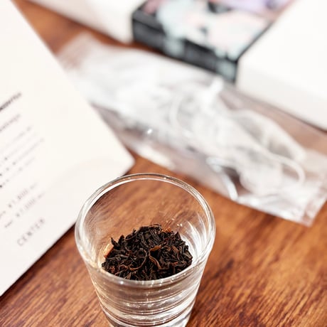 『Moon Drifters Pixel Skin』限定teabags／引力