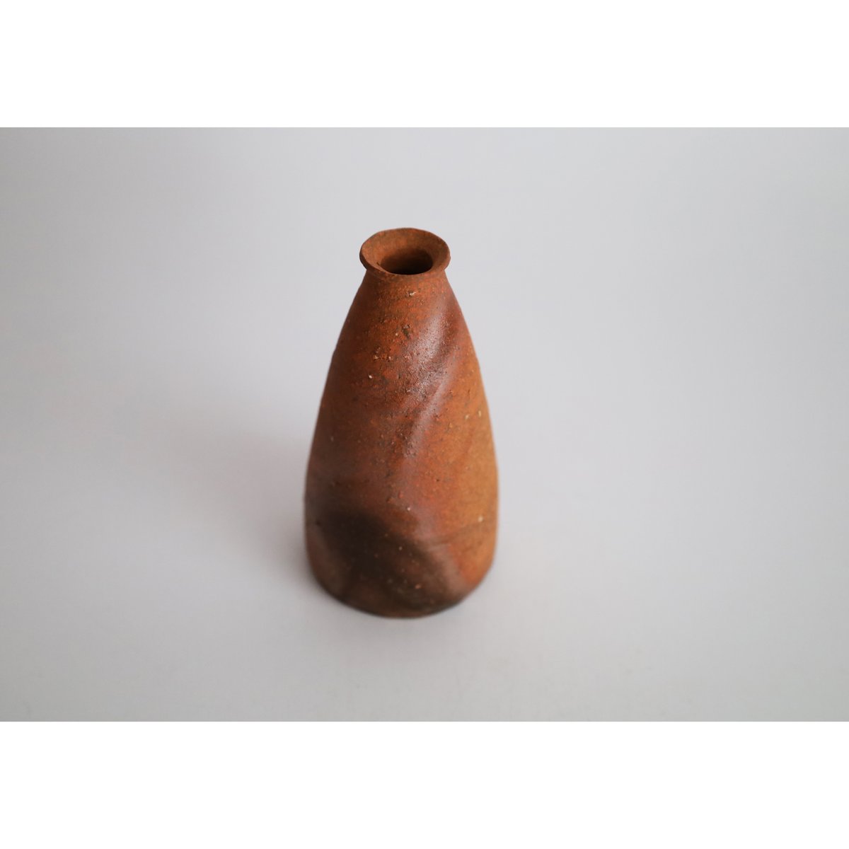 【新品未使用】備前焼／森本仁さん／面取花生／花瓶／花器 備前焼】森本仁さん／面取花生／花瓶／花器