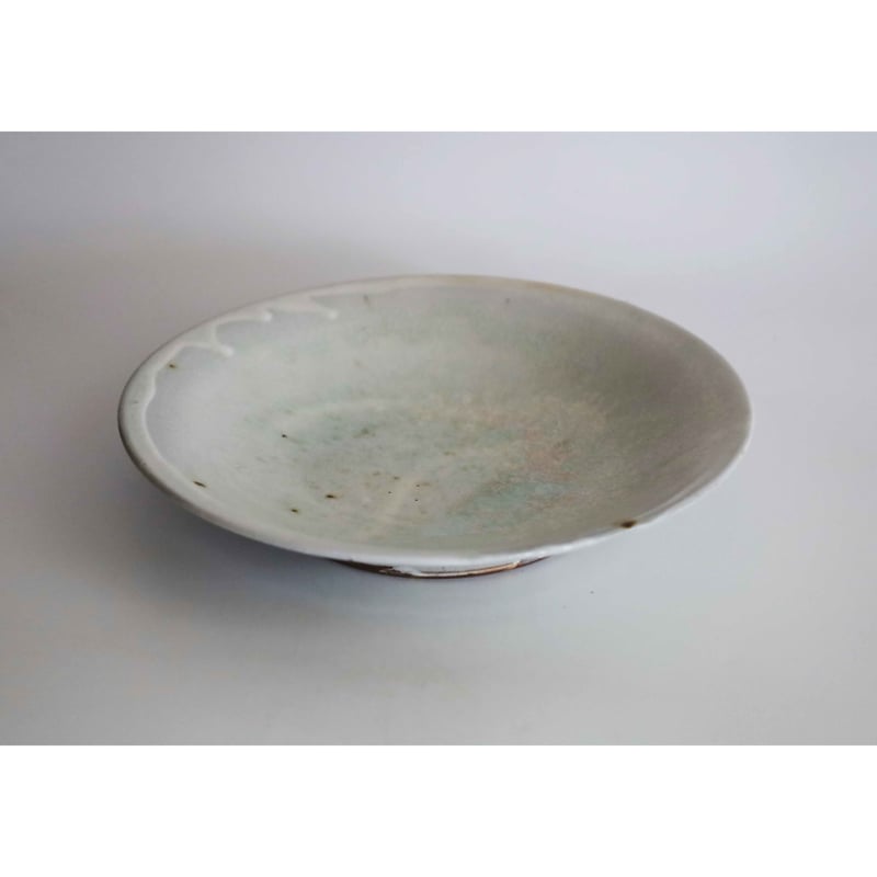 北岡 幸士／白化粧 八.五寸皿 a | sumica栖