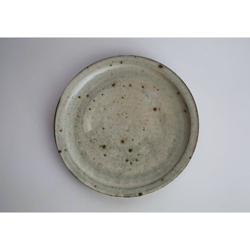 北岡 幸士／灰粉引 八寸リムプレート b | sumica栖