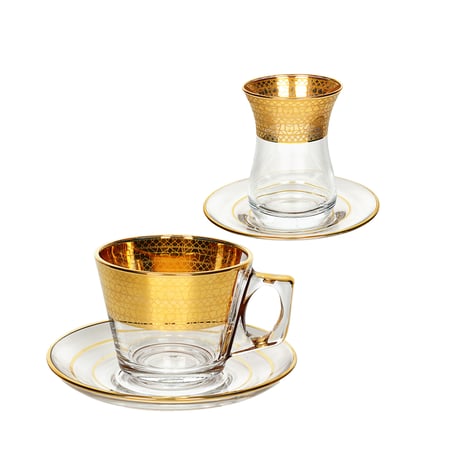 紅茶とコーヒーのカップ