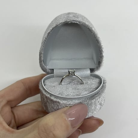 婚約指輪