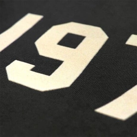FOG ESSENTIALS/エッセンシャルズ  1977 Long Sleeve T-Shirt FEAR OF GOD ロゴ ロングスリーブTシャツfog-1977-longtee