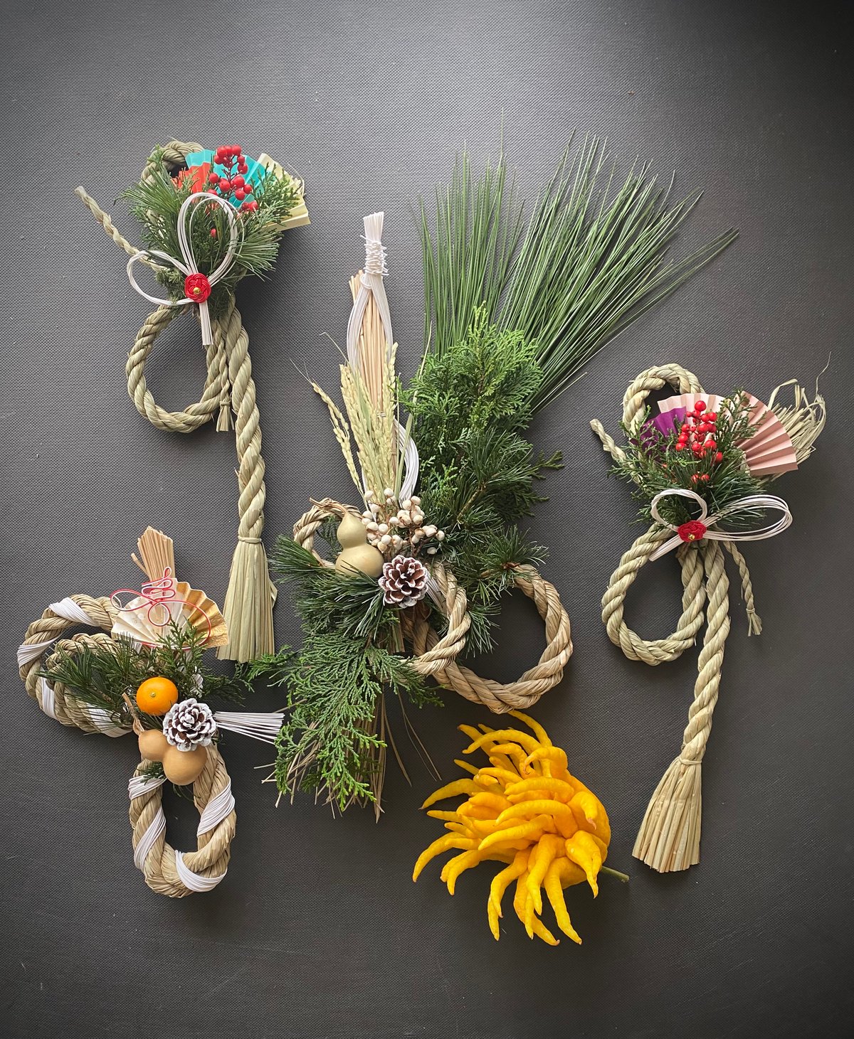 【魔女の棲む森 ～champetre shabby～】ドライフラワー しめ飾り 魔女の棲む森 ～champetre shabby～】ドライフラワー しめ飾り