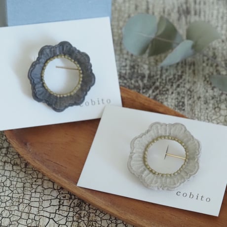 cobito／ブローチi