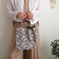 megli／エンブロイダリー mini bag