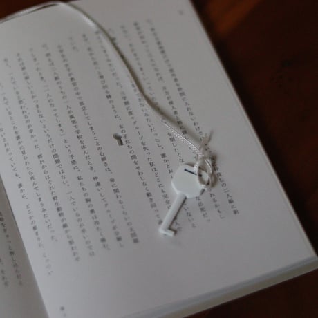 鍵のかかった文芸誌【サインカード付き】