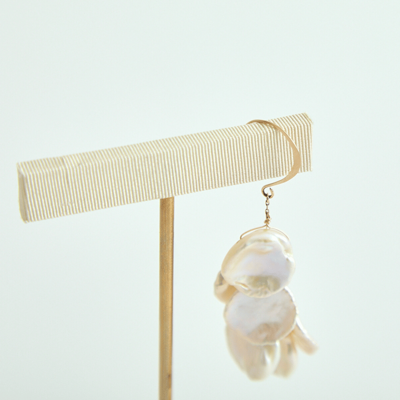 リリィバイセリピアス リリィバイセリピアス