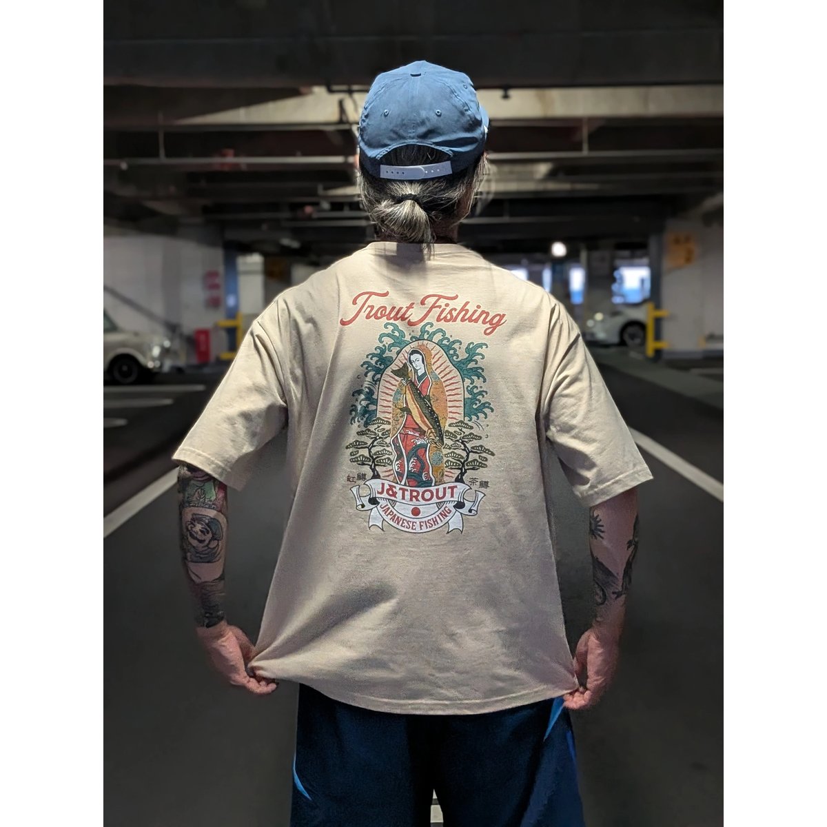 マリアTシャツ（ベージュ) | J＆TROUT