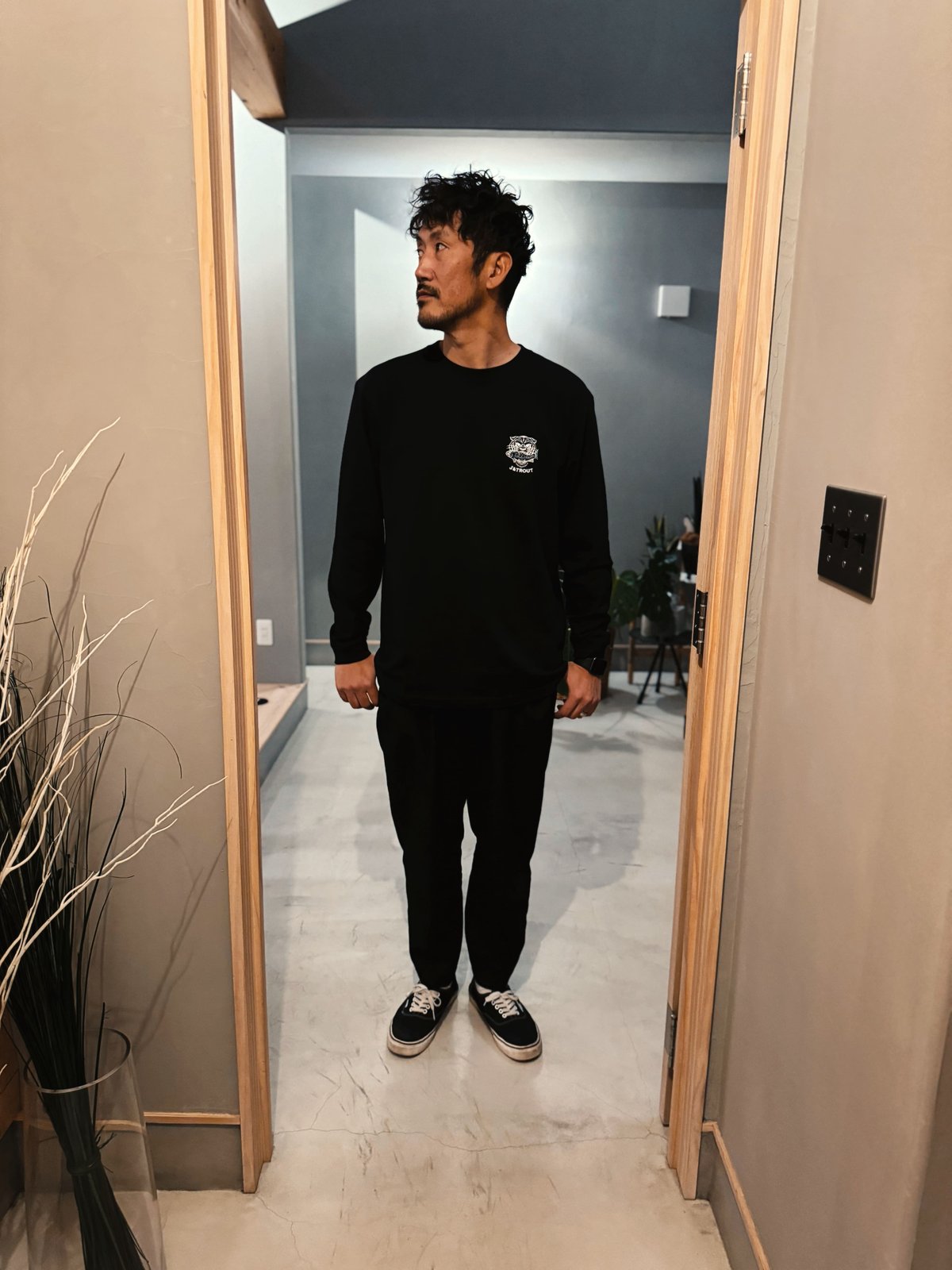 マリアさん ロンT（ブラック） | J＆TROUT