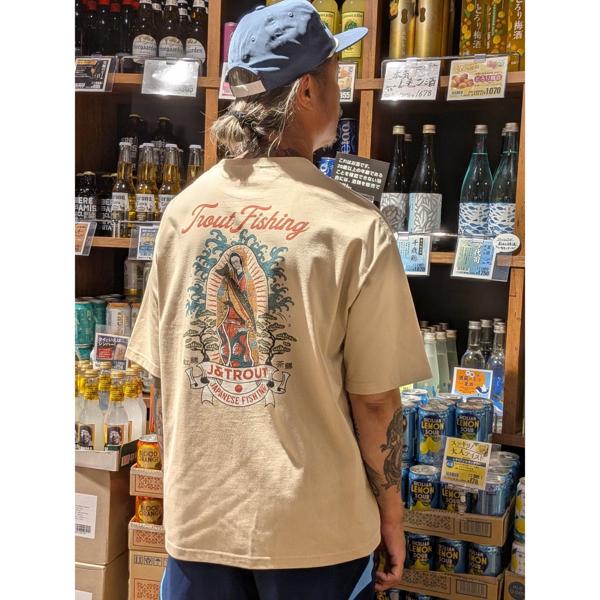 マリアTシャツ（ベージュ) | J＆TROUT