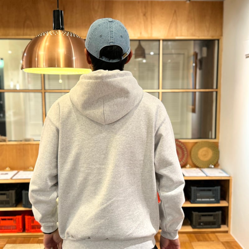 現行 MARK & LONA ホワイトパーカー フーディー S ドクロ 現行 MARK & LONA ホワイトパーカー フーディー S ドクロ 現行