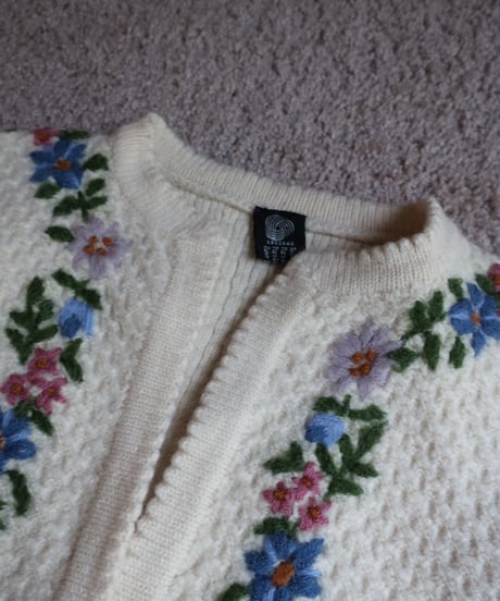 Austrian knitting flower embroidery cardigan 💐