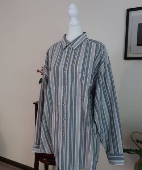 Striped large shirt🎪