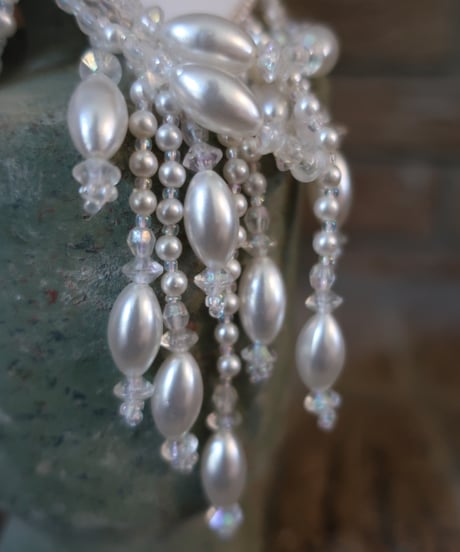 1980’s chandelier acrylic beaded pierced earrings