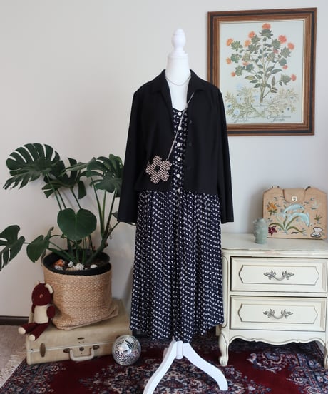 Black cropped blazer Made in Romania