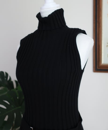 Black summer knitting sleeveless top🐦‍⬛