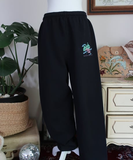 THE Island Cafe sweatpants 🌴🚢