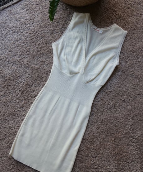 1960’s dead stock Ennepi Provera Italian Swiss sleeveless top🐑