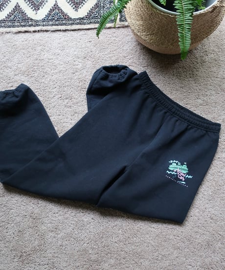 THE Island Cafe sweatpants 🌴🚢