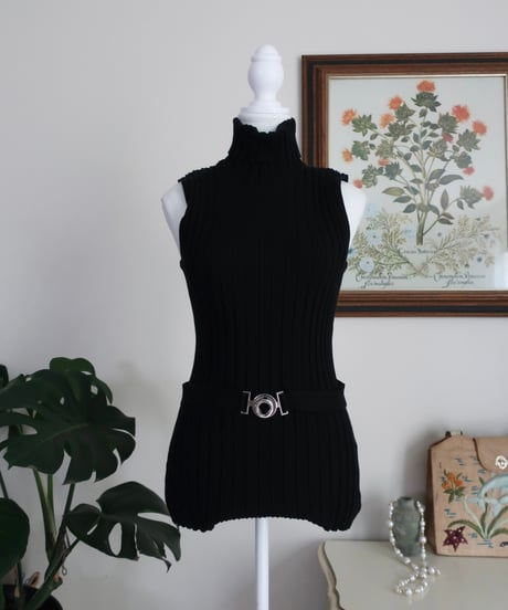 Black summer knitting sleeveless top🐦‍⬛
