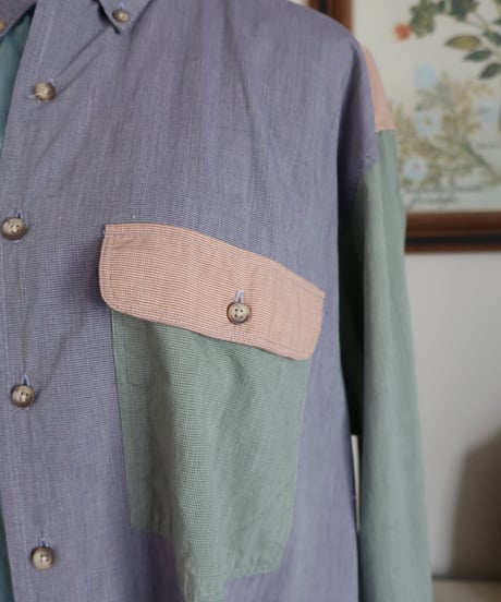 Multi-color block design 90's shirt