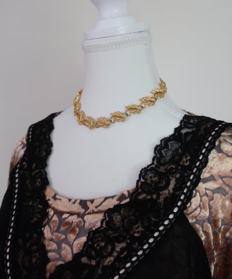 Gold tone leaves choker necklace 🍂　セット販売専用アイテム