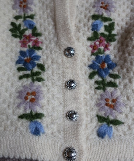 Austrian knitting flower embroidery cardigan 💐