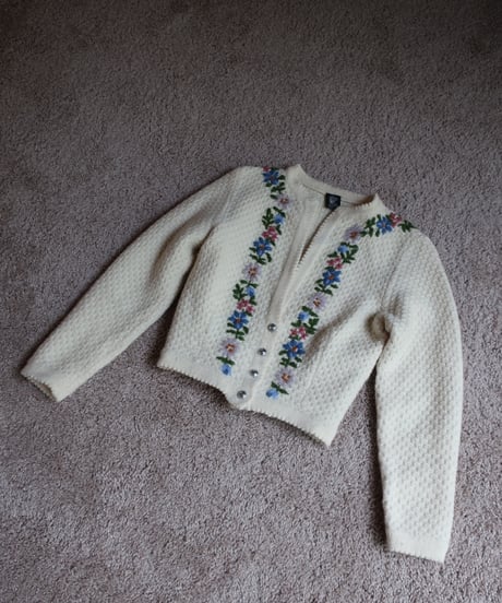 Austrian knitting flower embroidery cardigan 💐