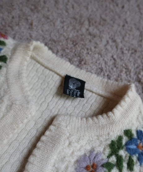 Austrian knitting flower embroidery cardigan 💐
