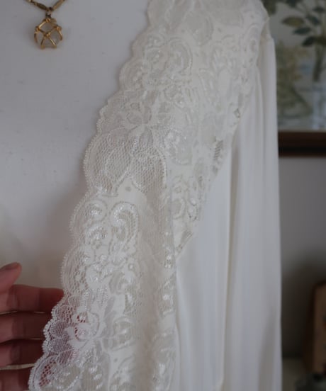 White lace long robe🕊️