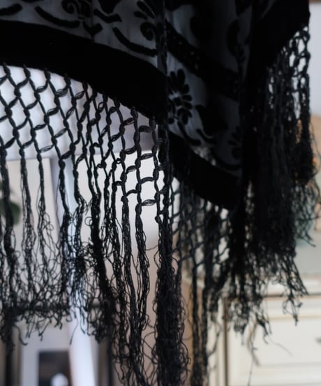 Black fringe kimono opera jacket 👘